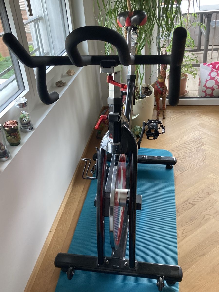 Bodyswiss Hometrainer: Bodyswiss Spinning-Bike  – Gebraucht aus Emmenbrücke von markA01 4