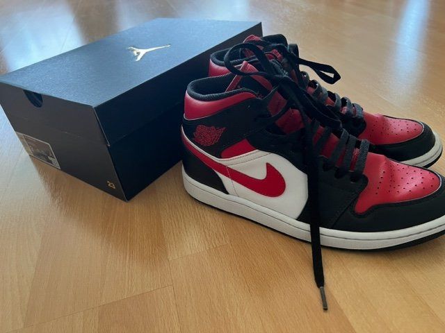 Jordan Scarpe per ragazzi: air jordan 1 MD 27 cm Gr.42.5 – Usato da Wabern venduto da adamovski 1