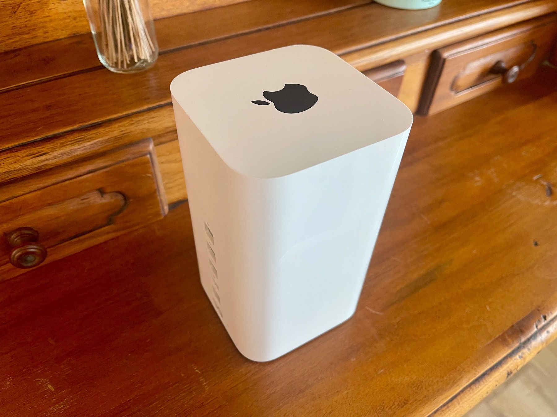 Apple Modems & Router: APPLE Time Capsule 3 TB, optisch top, aber teildefekt – Gebraucht aus Weggis von  5