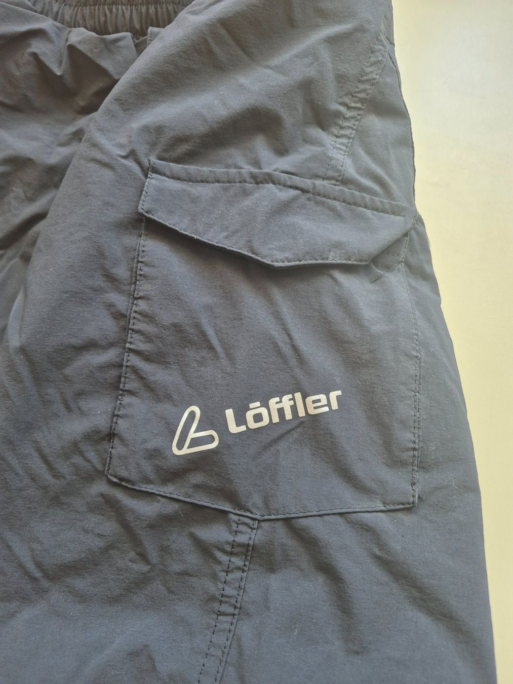 Löffler Pantaloni: Fahrrad Hose Löffler Gr 152 – Usato da Scuol venduto da Niculaus 1