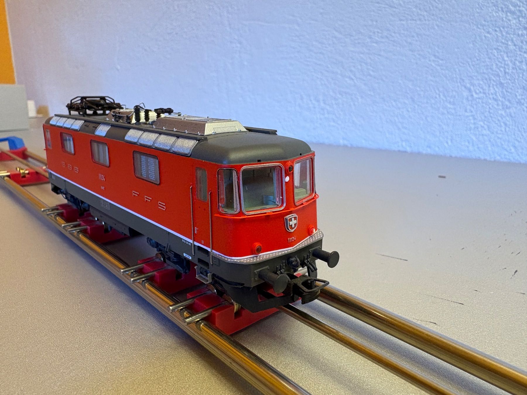Roco Modelleisenbahnen: Roco Re 4/4 rot SBB digital – Gebraucht aus Stäfa von chris_c638 2