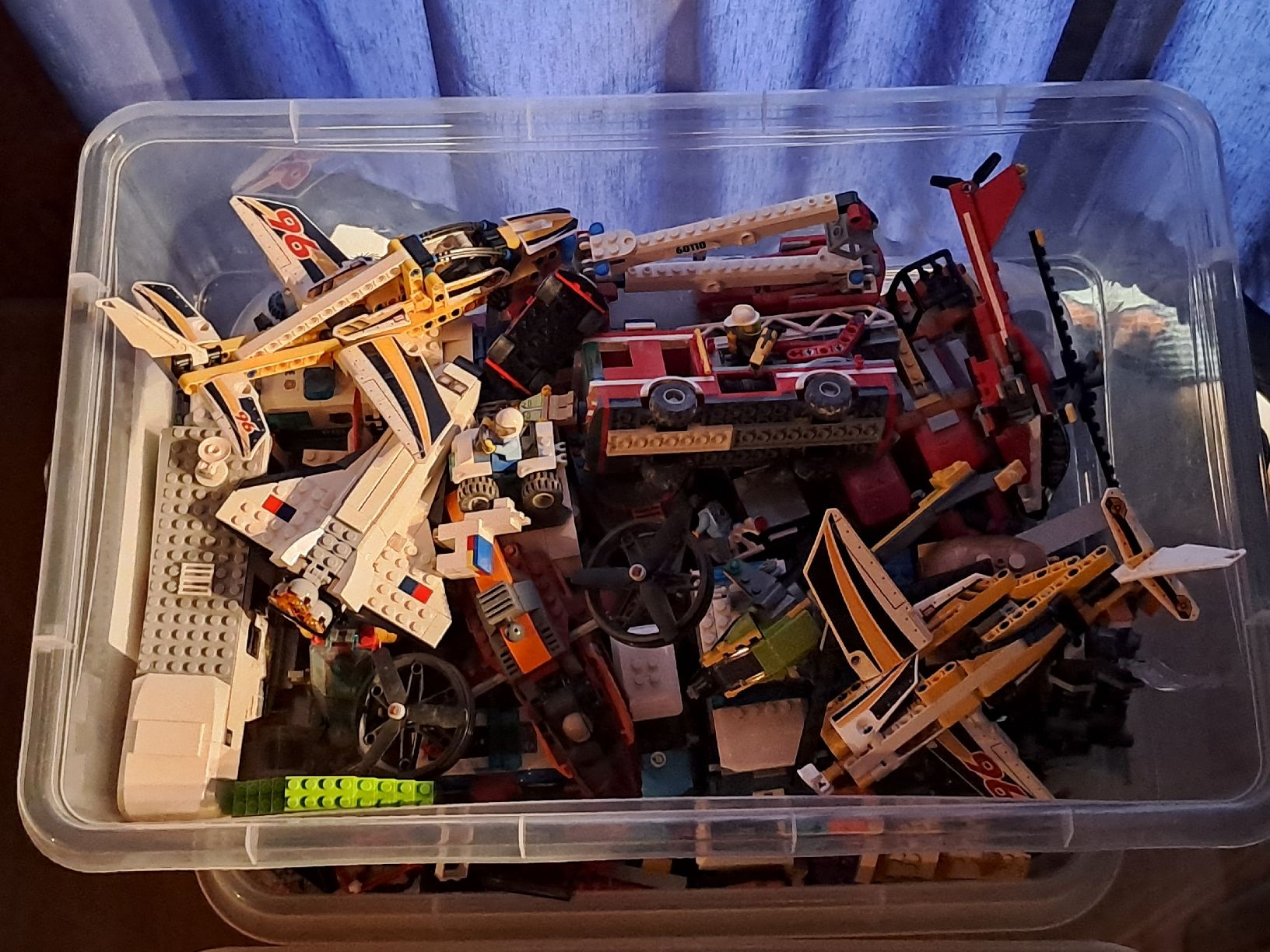 Lego Spielzeuge: ca. 18Kg Lego – Gebraucht aus Kestenholz von Knox1973 2