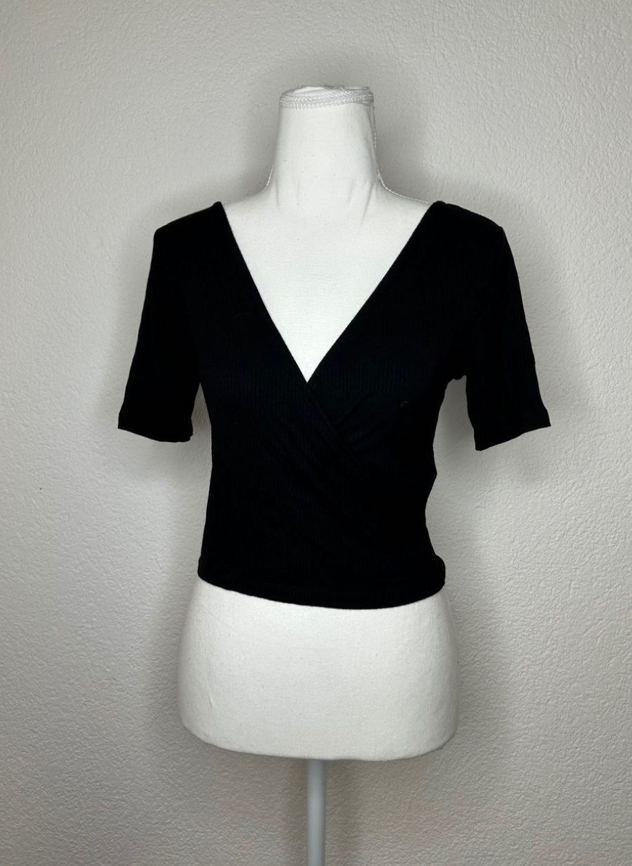 Weekday T-Shirts: Edited T-Shirt – Gebraucht aus St. Gallen von ann_llt9