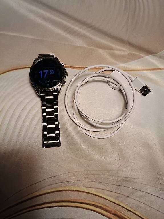 Smartwatch: Fossil Gen 6  – Gebraucht aus Huttwil von Userabcde