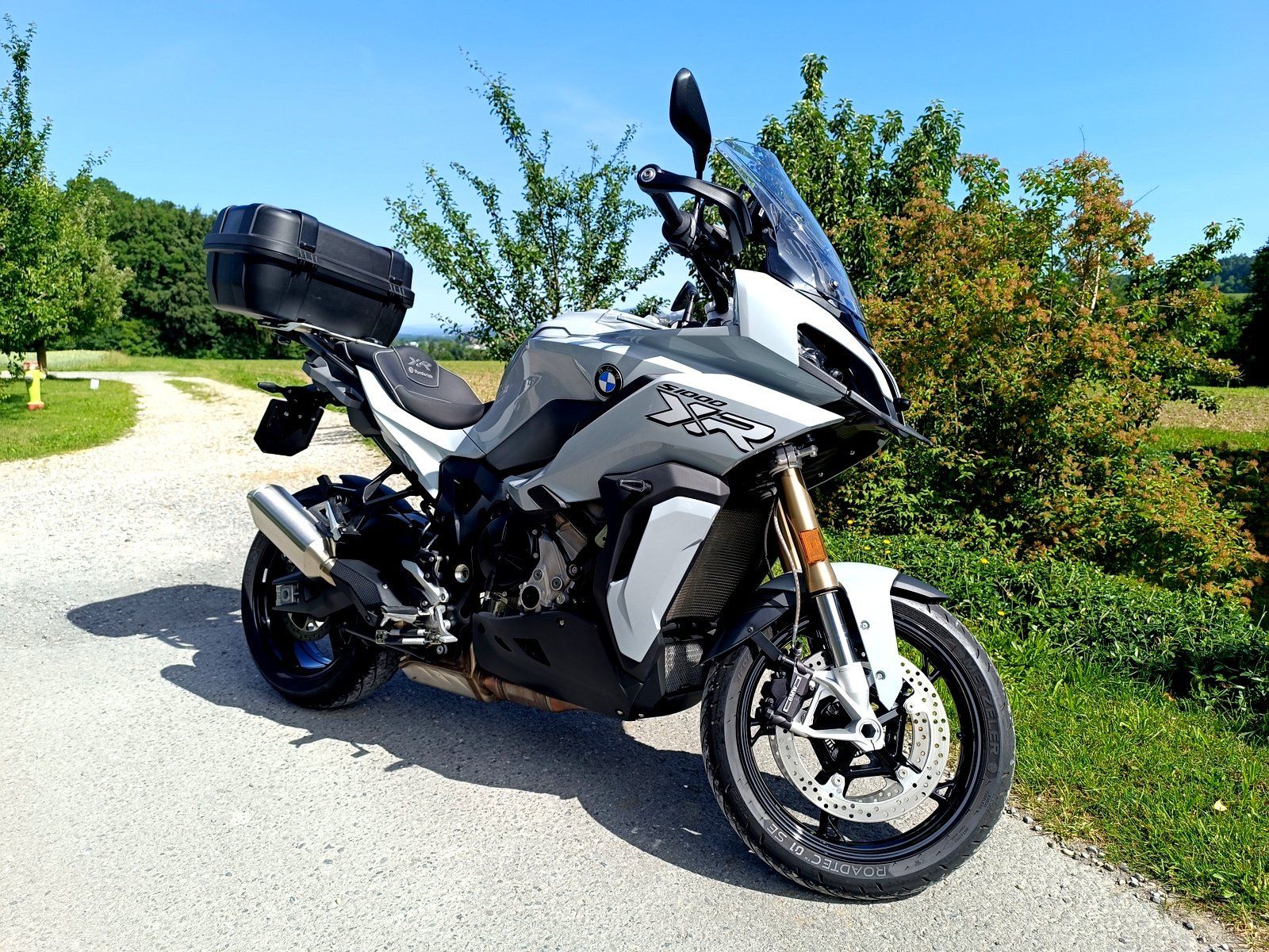 BMW Touring: BMW S 1000 XR  mit Topcase – Usato da Obfelden venduto da Difam