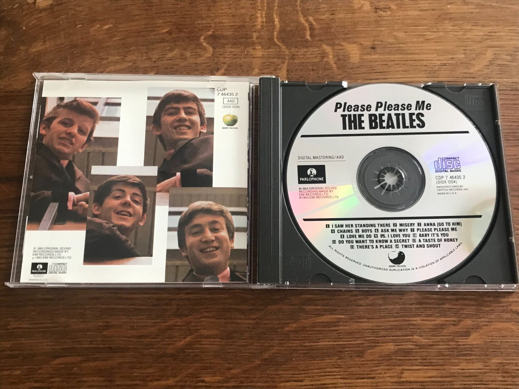 CDs: THE BEATLES - Please Please Me – Gebraucht aus Buchs AG von Archie 1