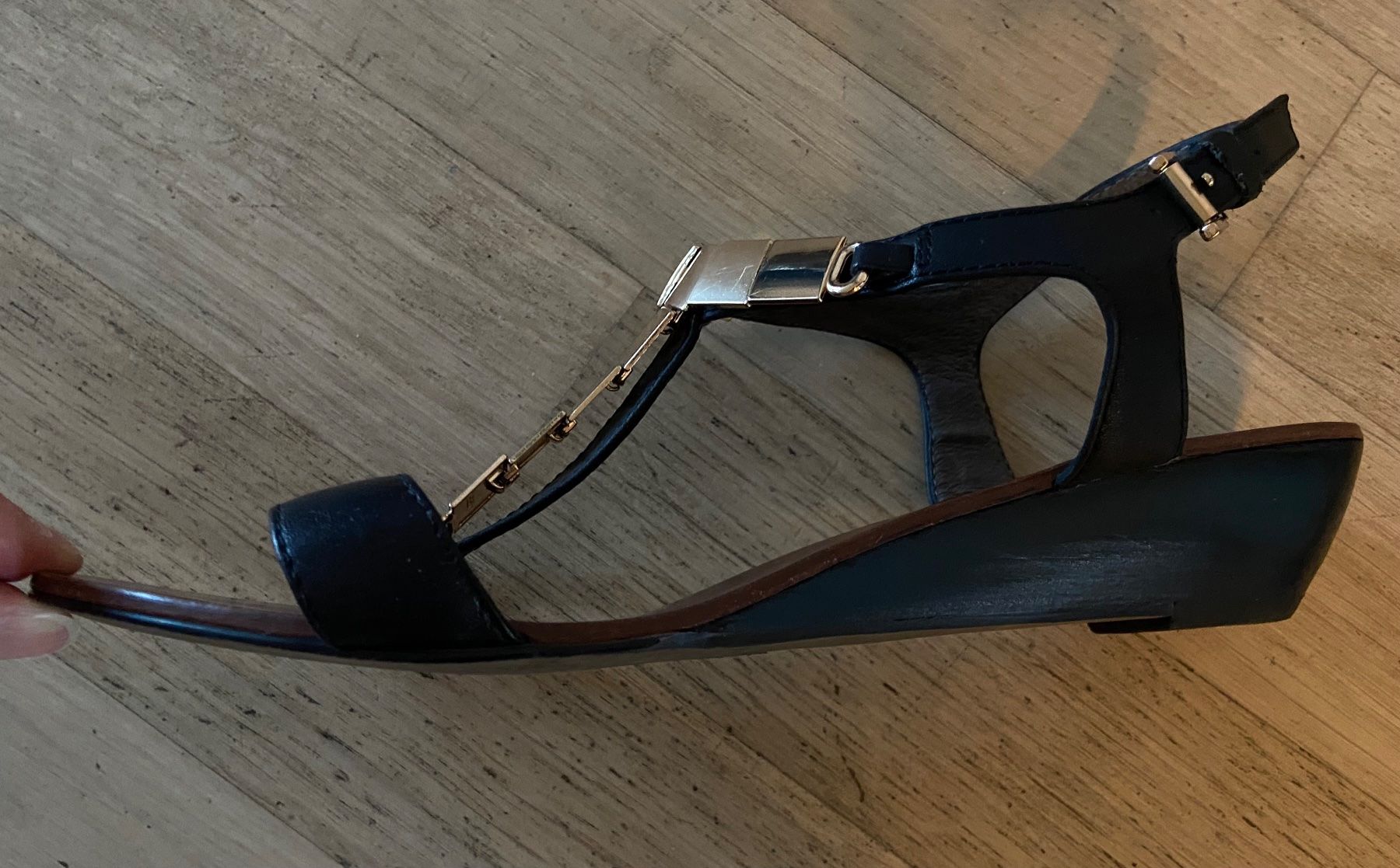 Scarpe da donna: BOCAGE Sandales compensées cuir noir et or 39 – Nuovo (secondo la descrizione) da Genève venduto da kik_8jd6 3