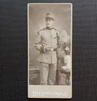 K.u.K Foto MILITÄR (Soldat mit Zigarette)