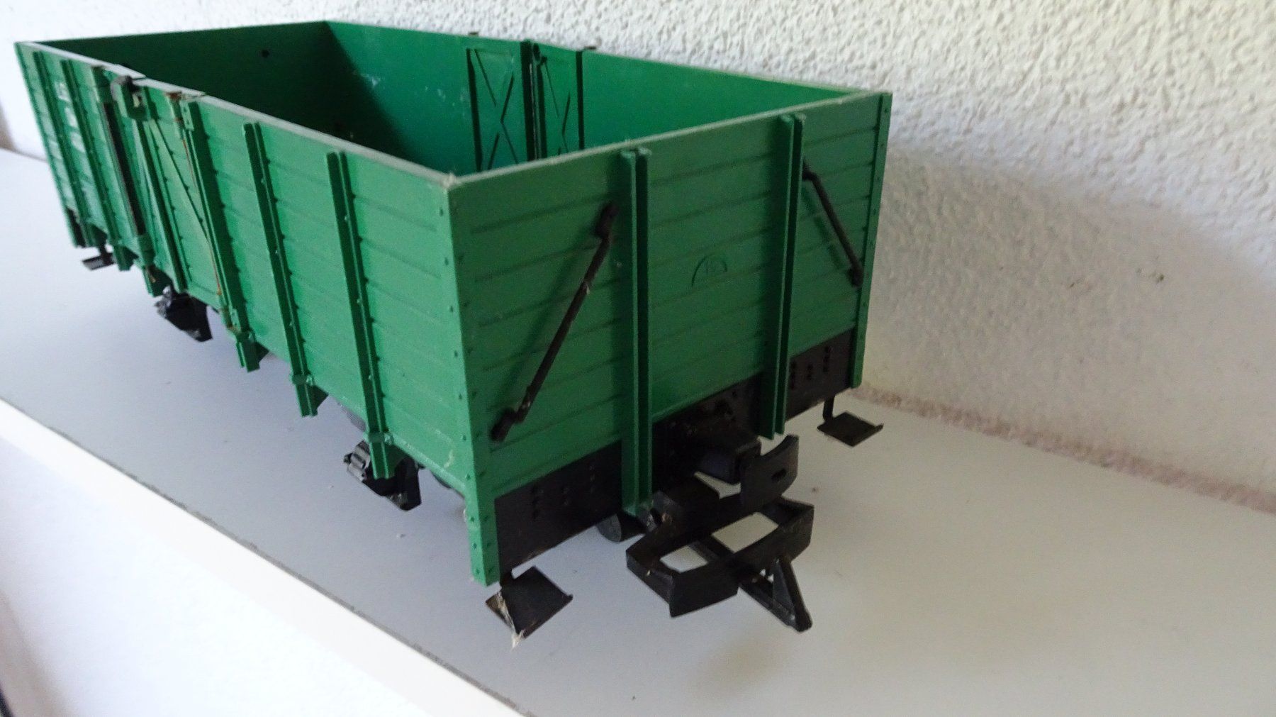 LGB Modellini di ferrovie: Drei Güterwagen von LGB – Usato da Wetzikon ZH venduto da Hlukas 9