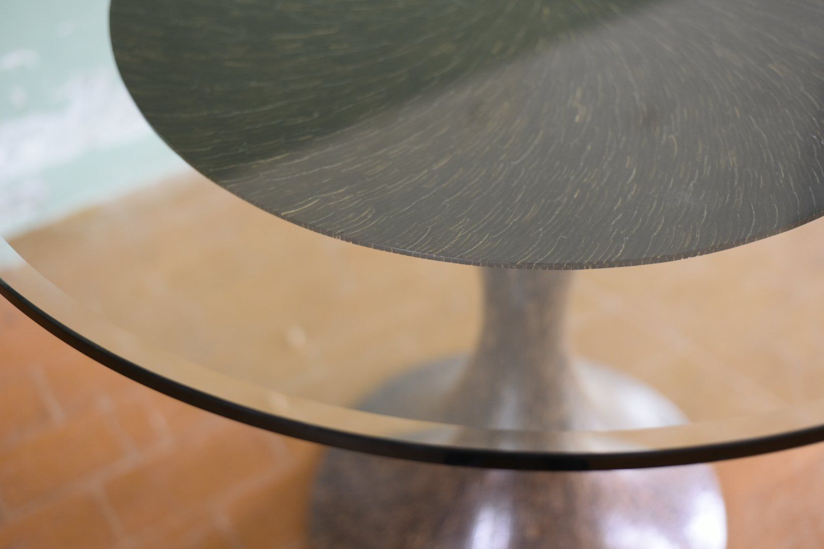 Tavoli: Einzigartiger designer Tisch aus Amerika – Usato da Lichtensteig venduto da UsedINStore 4