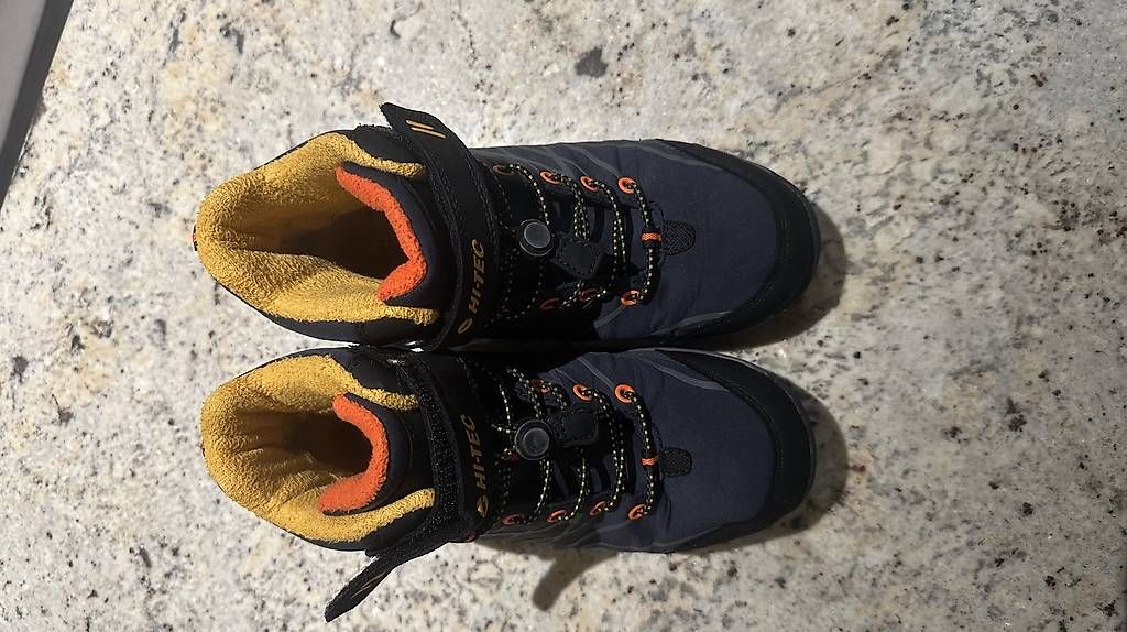 Scarpe per ragazzi: Wanderschuhe hoch, gefüttert Gr.34 – Usato da Pfäffikon ZH venduto da Ekgv 3