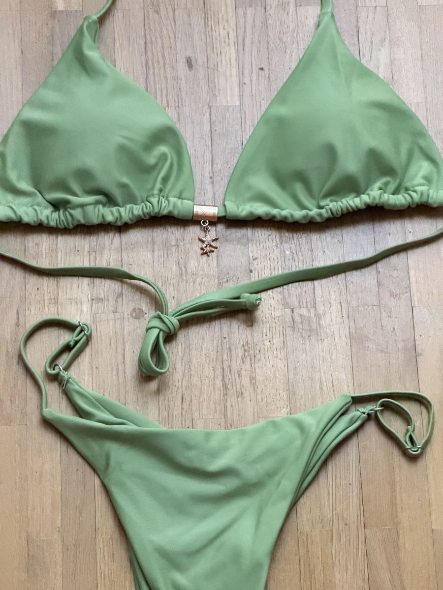 Badekleider & Bikinis: Maillot de bain vert 2 pièces  – Neu und originalverpackt aus Le Lignon von Ana2831 1