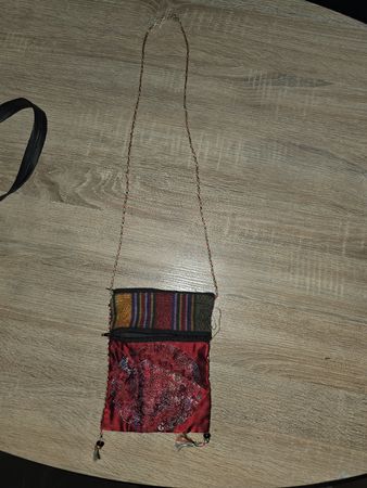 MINI SAC BANDOULIÈRE Ethnique/Népalais Brodé Rouge