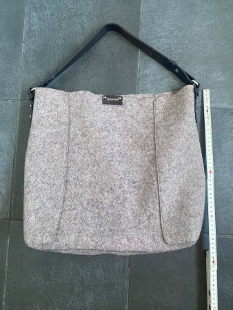 Handtasche