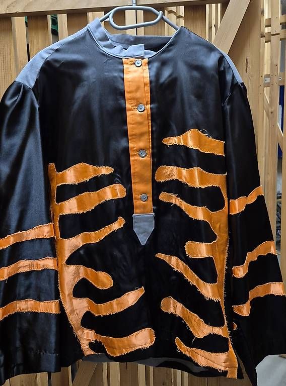Costumi: Fasnachtskleid  – Usato da Luzern venduto da ker_lj92 3