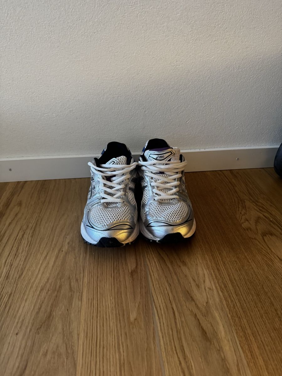Scarpe da uomo: ASICS Gel-Kayano 27 – Usato da Münchenbuchsee venduto da Db_j4db 1