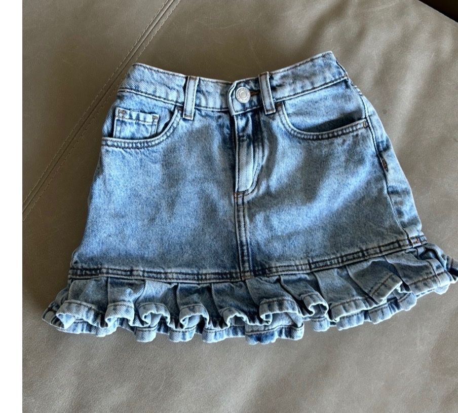 Kleiderpakete & -sets: Sommer Set für Mädchen, Grösse 116 – Gebraucht aus Wädenswil von LS777 3