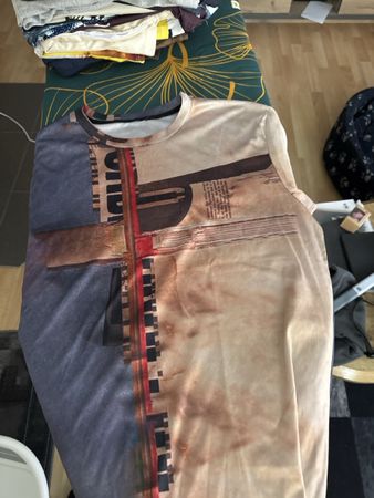 T-Shirt mit Print Grösse L guter Zustand