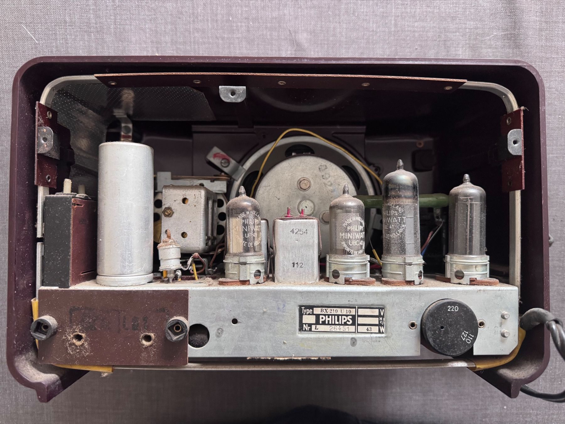 Philips Radios: Philips Röhrenradio von 1952 – Gebraucht aus Oberrüti von HotRod1932 5