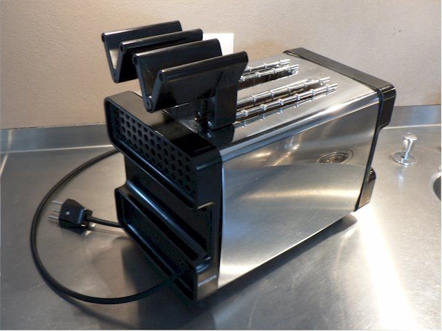 Küchengeräte: Vintage Design Toaster  70er – Gebraucht aus Uerikon von Kdp529 1