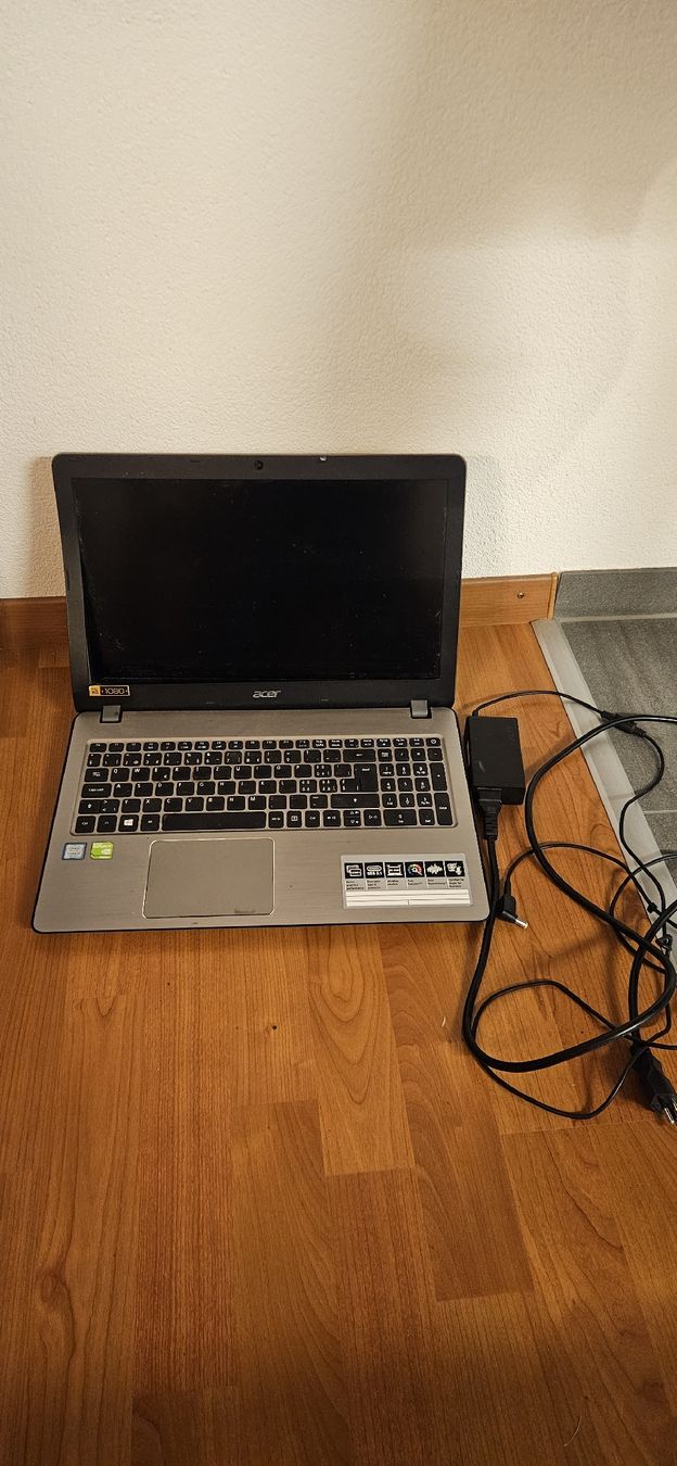 Acer Notebook: Laptop Acer – Difettoso da Schwellbrunn venduto da chr_9cpp