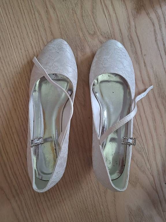 Damenschuhe: Hochzeitsschuhe mit Absatz und Ballerina – Gebraucht aus Vella von AnMarc93 2