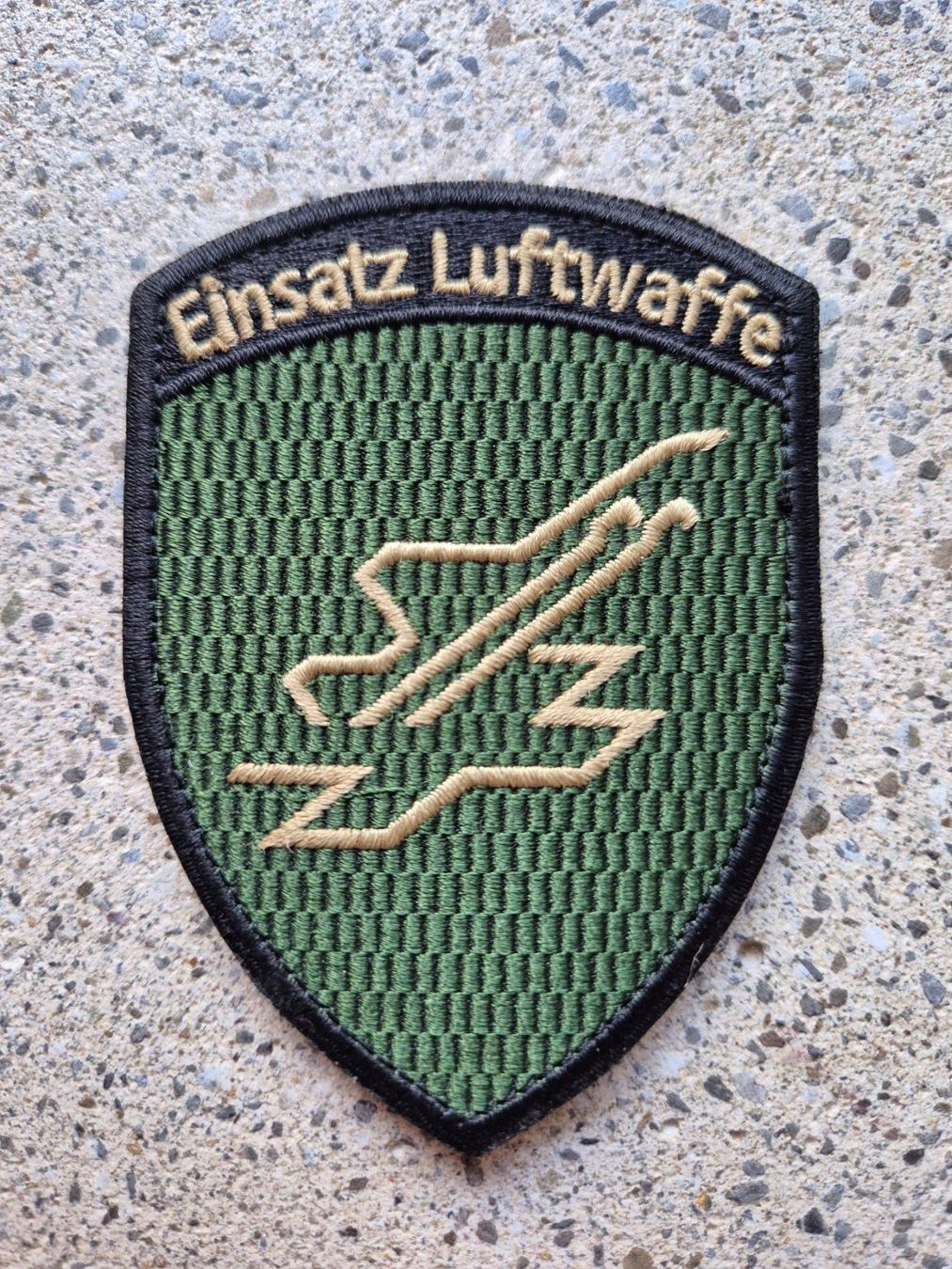 Armée suisse Plaquettes & Badges: *** Badge Einsatz Luftwaffe mit klett *** – Neuf (Voir description) à Riedholz par fr_sIruP