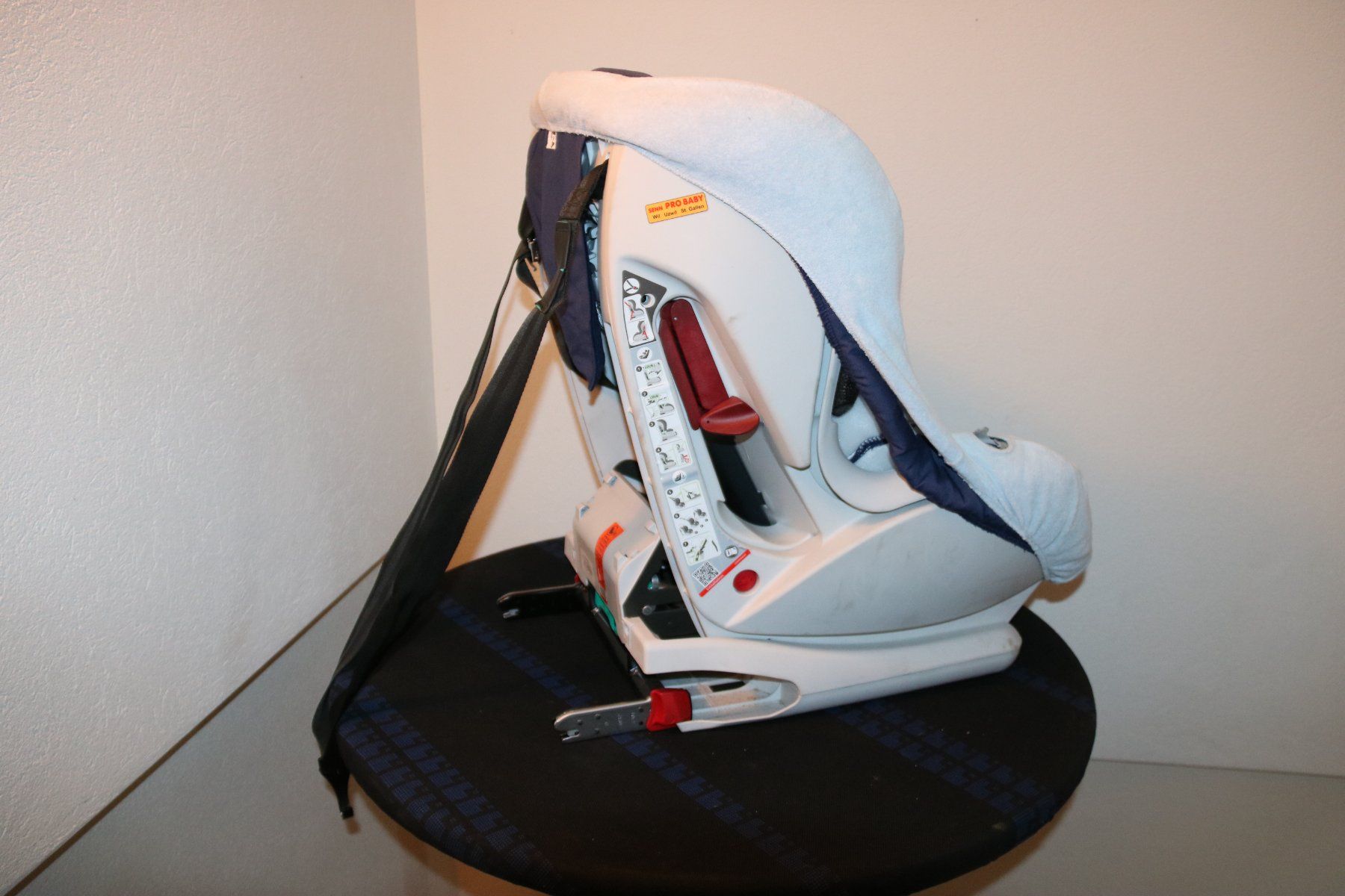 Britax Römer Auto-Kindersitze: Auto Kindersitz gebraucht, Römer VERSAFIX – Gebraucht aus Winikon von simon111 2