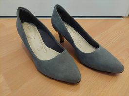 Graue Clarks Pumps