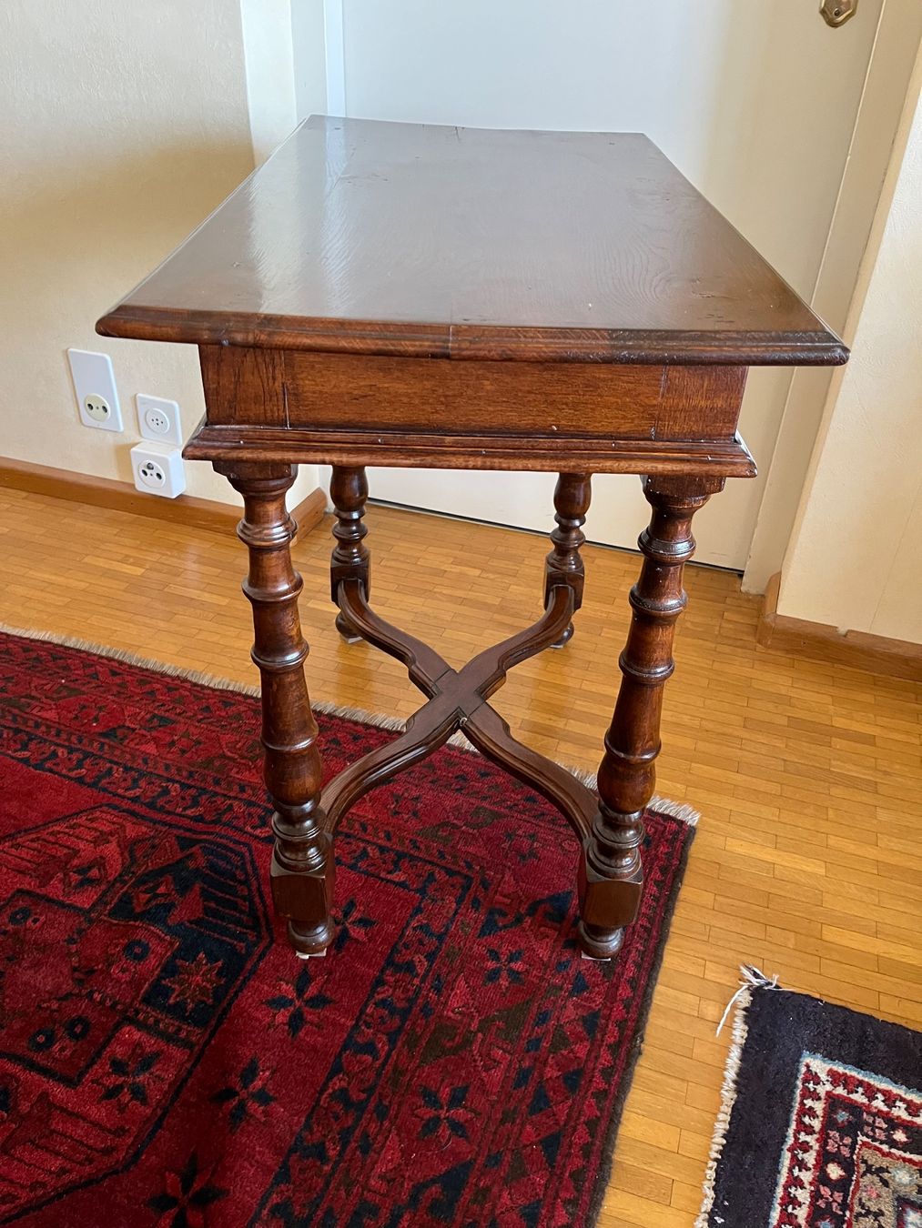 Tavoli: Table d'appoint / TV – Usato da Romanel-s-Lausanne venduto da Galveston 2