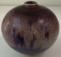 Vase en grès tourné et émaillé