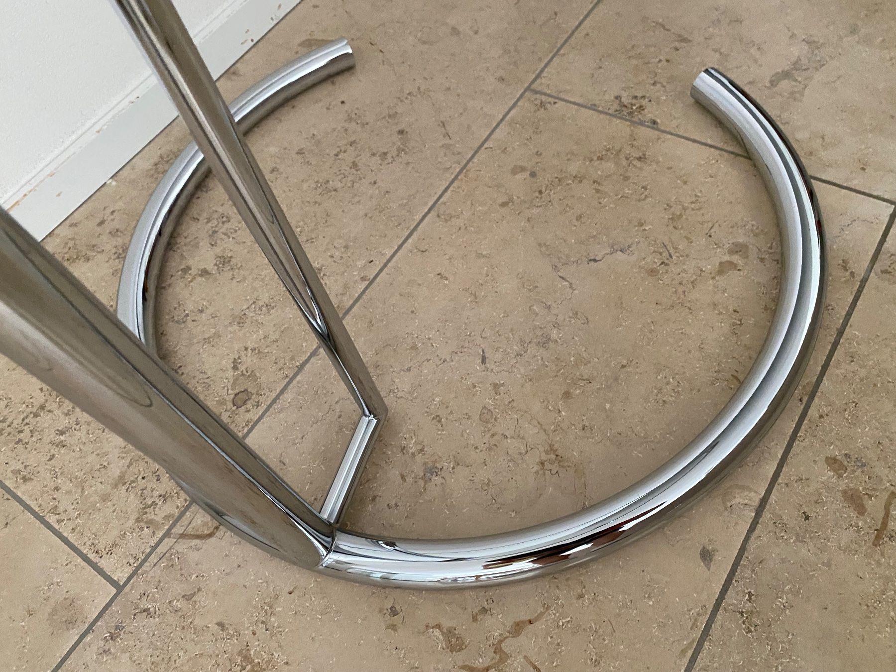 Tables: ClassiCon Adjustable Table E 1027 – Eileen Gray – D'occasion à Zollikerberg par ant_r6q7 7