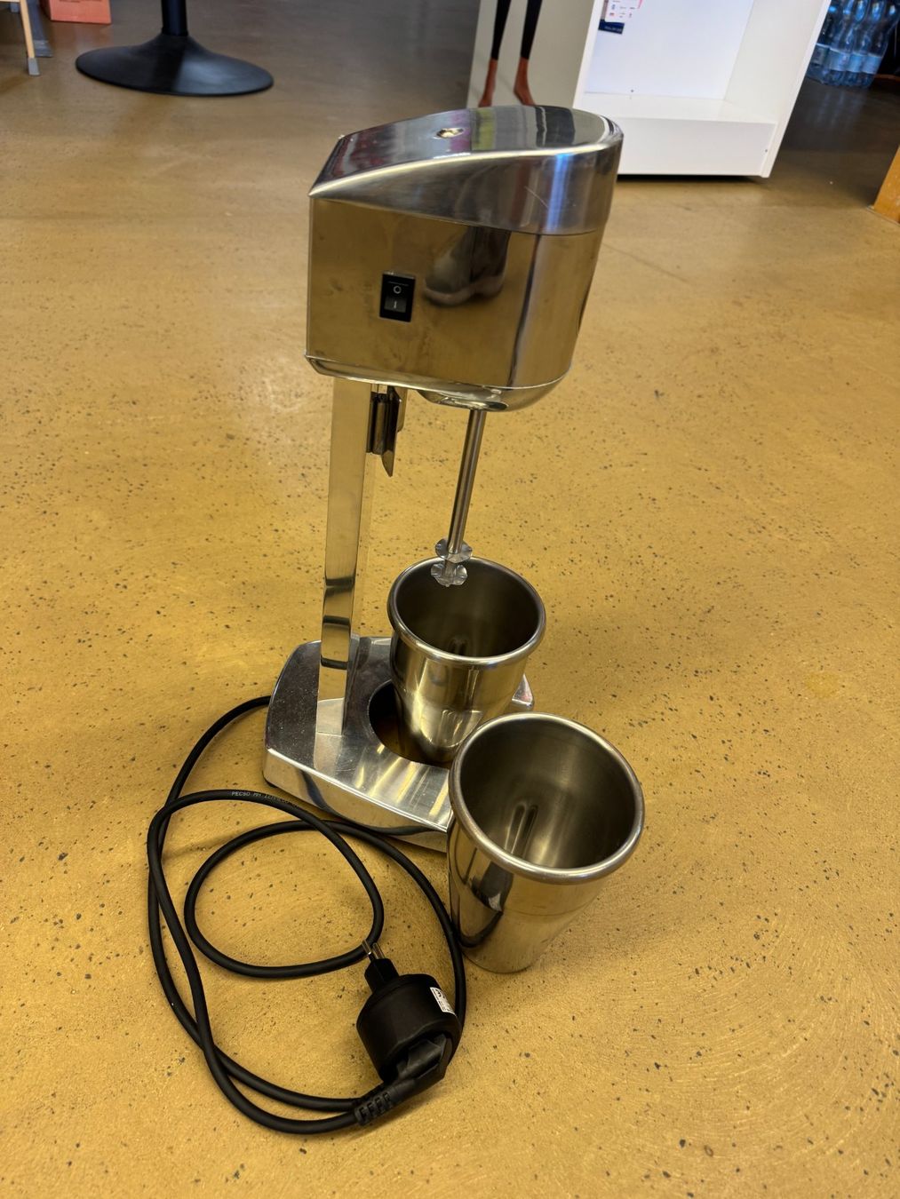 Appareils de cuisine: Mixer – D'occasion à Ruswil par Jamesb7 3