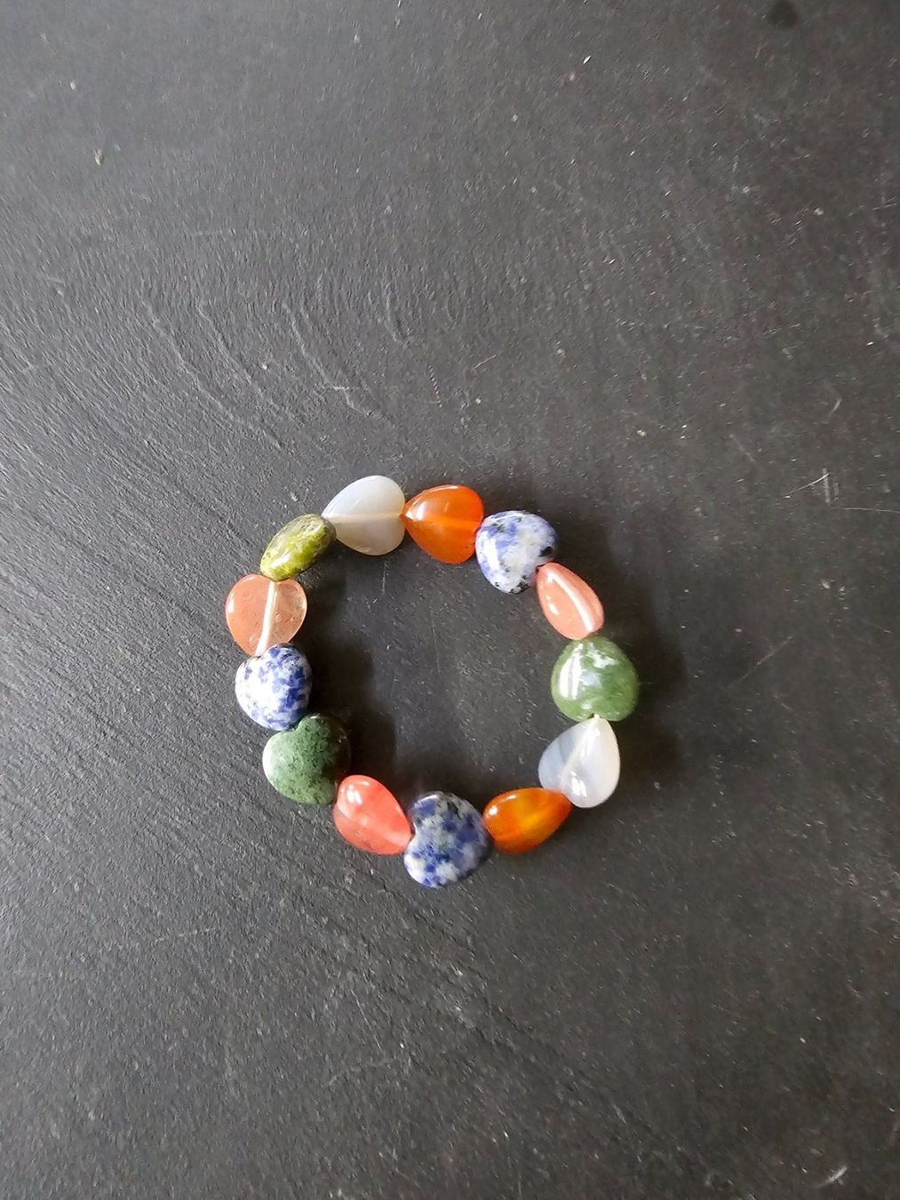 Bracciali & Braccialetti: Herz Armband mit div. Heilsteinen – Nuovo (secondo la descrizione) da Aarberg venduto da Fischkeller