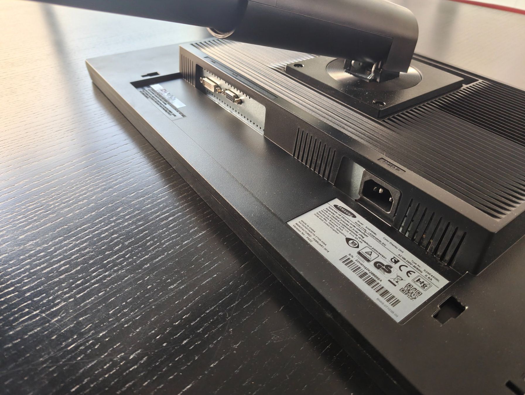 Samsung Monitor: Ecran d'ordinateur Samsung S24E450 – Usato da Courtelary venduto da Jpy_CH 1