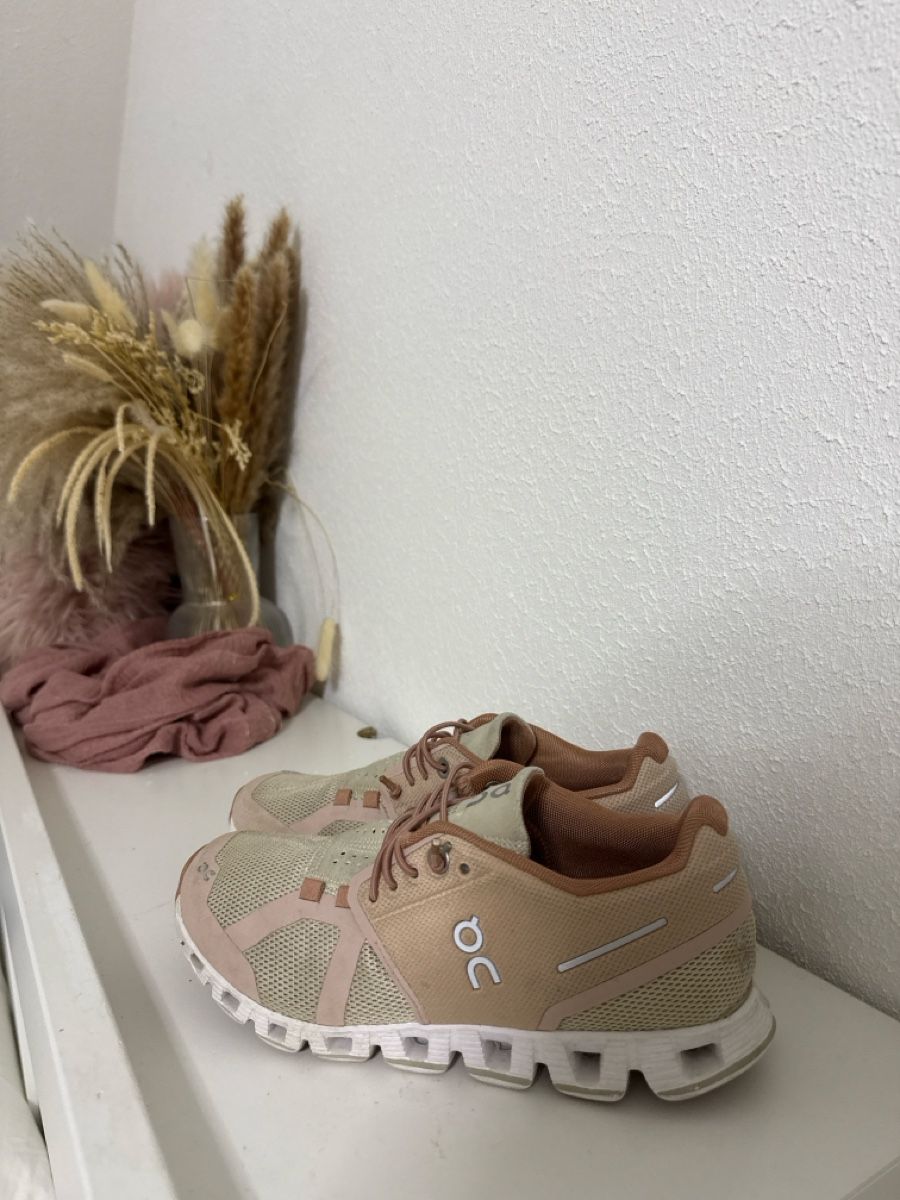 On Chaussures femmes: On running, rosa, gr. 36 – D'occasion à Meilen par ver_bh9r 1
