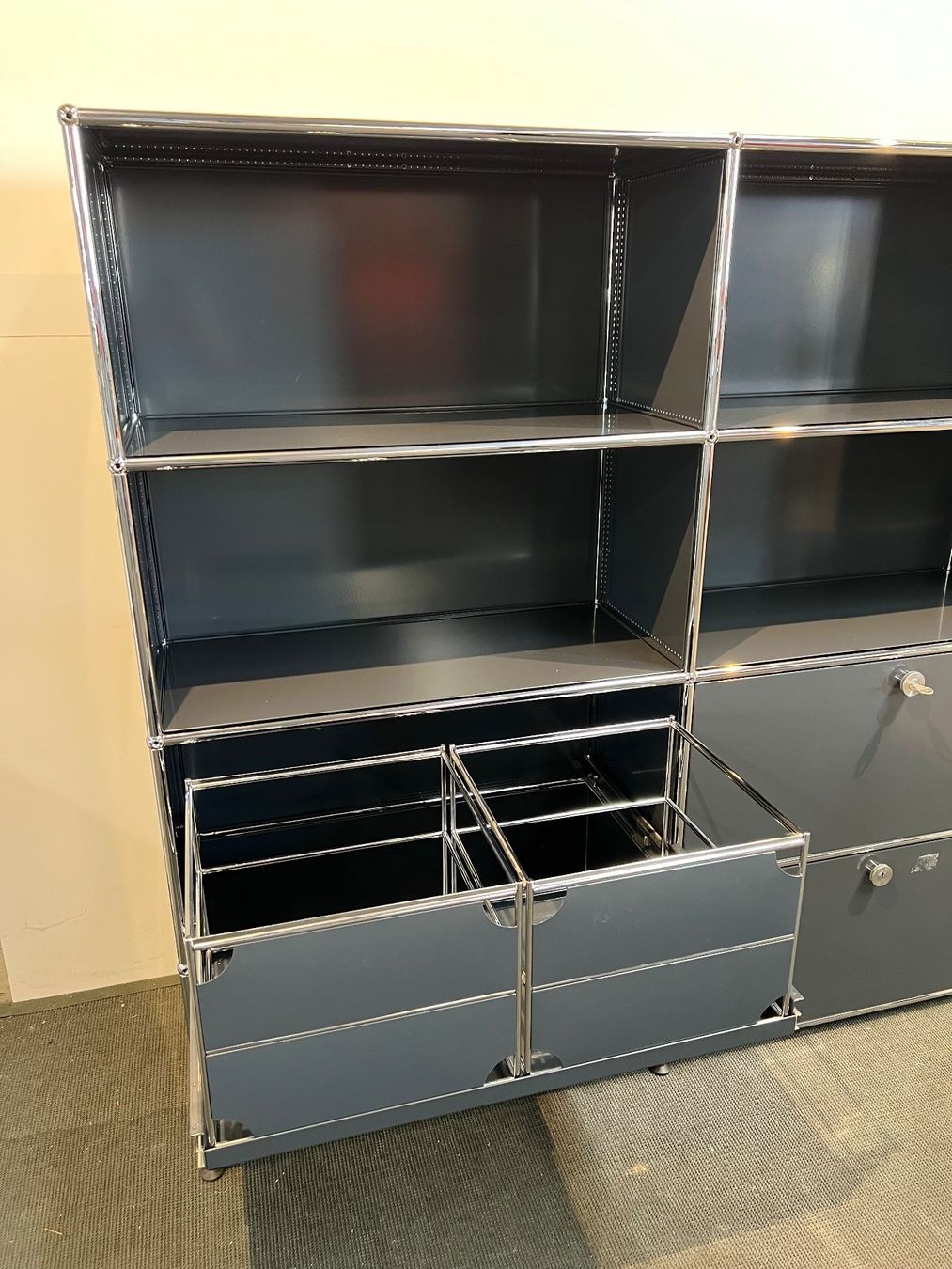 USM Scaffali: 021 USM Haller Möbel 2x4 – Usato da Wangen an der Aare venduto da TBYN 2