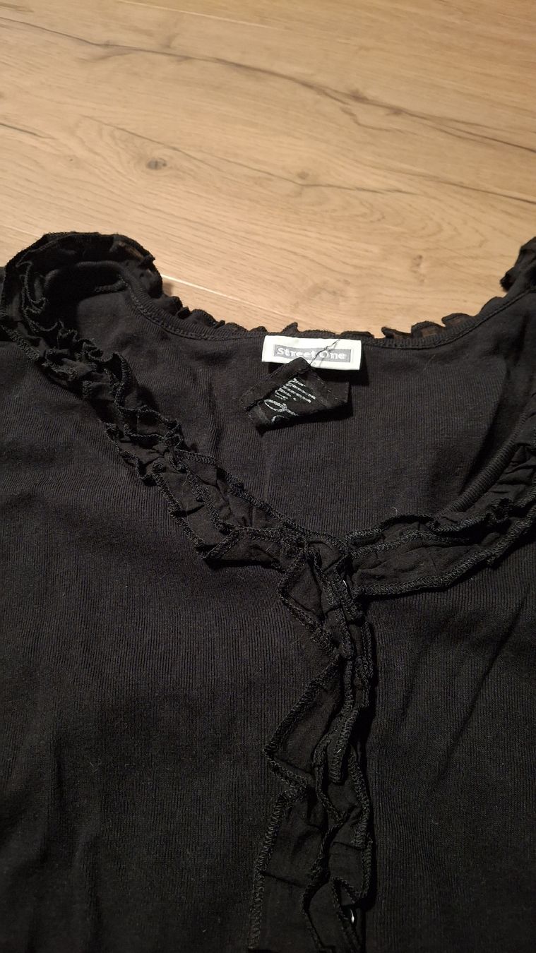 Tops: street one top gr. 44 – Gebraucht aus Wil SG von FionaSmile 1