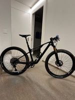 Canyon Lux CF SLX 9.0 Race Team