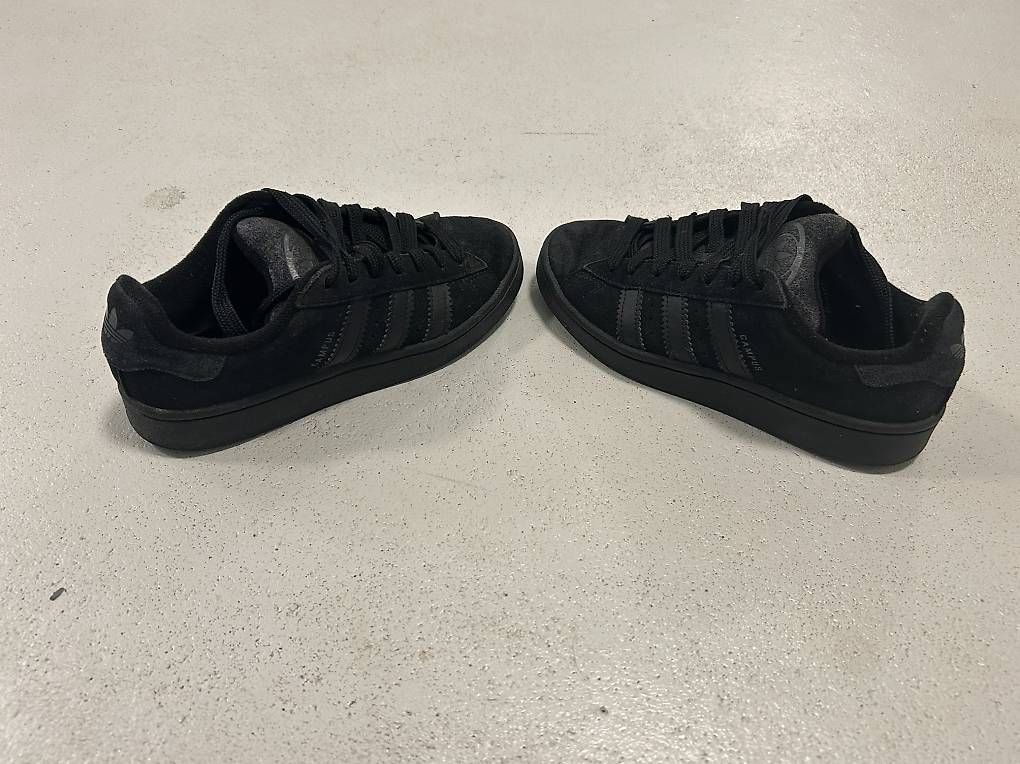 Scarpe da donna: Nike Sneakers schwarz Gr. 38 – Usato da Thalheim an der Thur venduto da Iselisberger 3