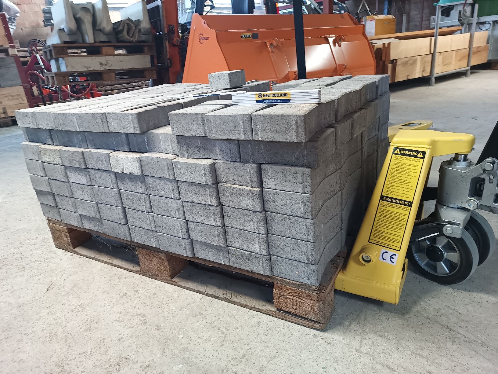 Rivestimenti per pavimenti: Verbundsteine, Pflastersteine – Usato da Hosenruck venduto da giorga