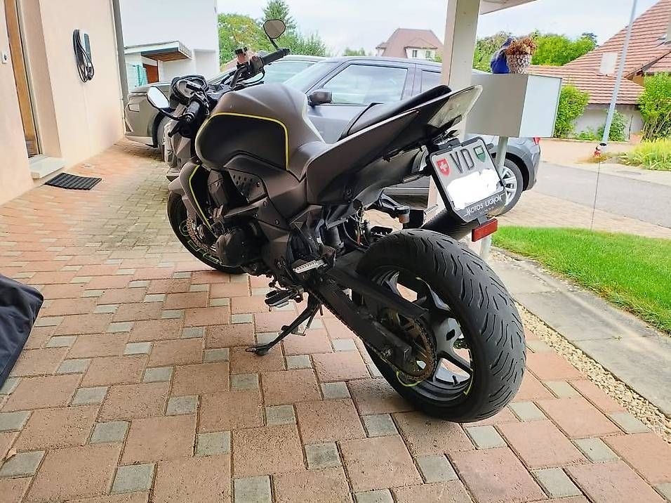 Strada: Kawasaki Z750 – Usato da Payerne venduto da ale_nc2k 1