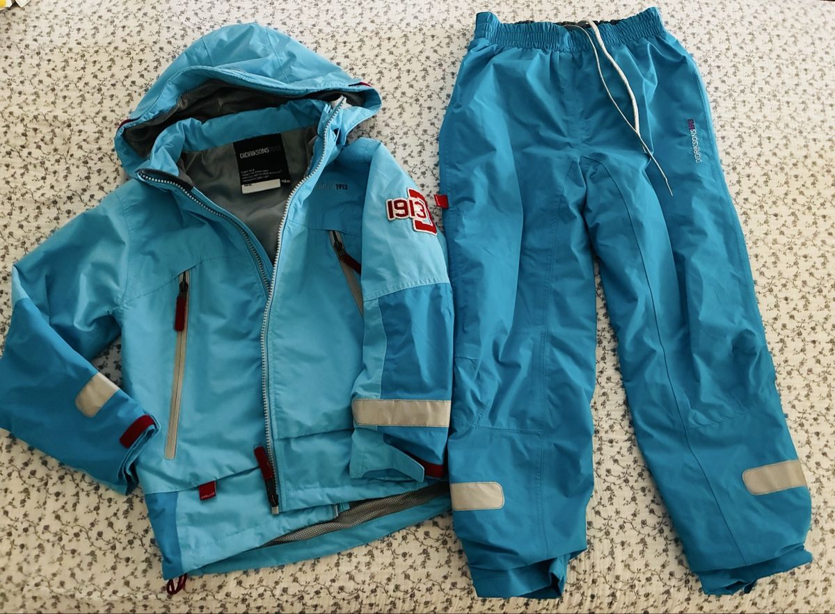 Didriksons Lotti di vestiti: Didrikson Regenjacke & Hose Gr. 120 – Nuovo (secondo la descrizione) da Scharans venduto da fil_ngr5