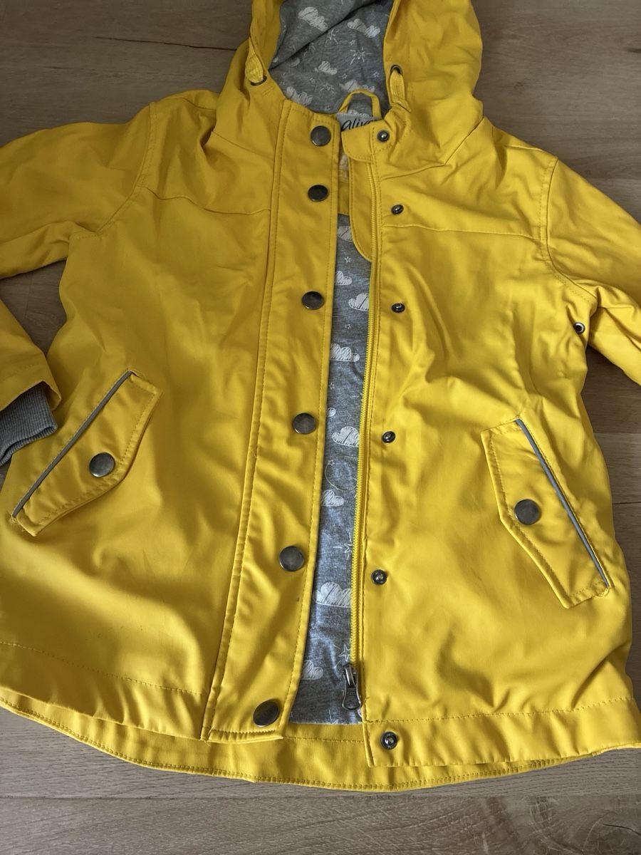 Vestes & Manteaux: Regenjacke Gr 128 – D'occasion à Stettfurt par San_w9gd 1