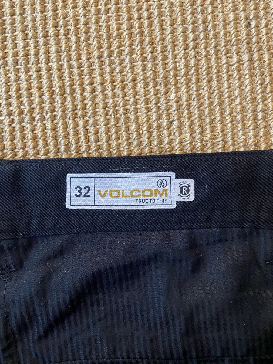 Volcom Hosen: Volcom chino Hose schwarz 32 – Gebraucht aus Naters von sim_ll77 4