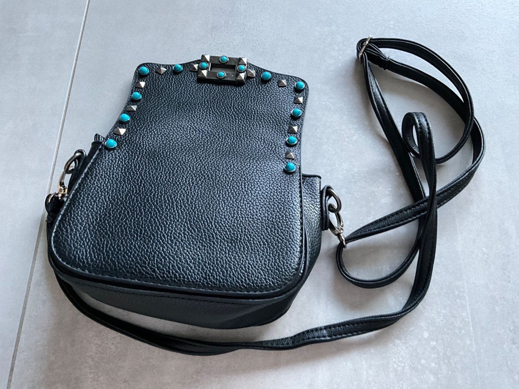 Taschen für Damen: Handtasche – Neu (gemäss Beschreibung) aus Zuzwil SG von Ibohaus 1