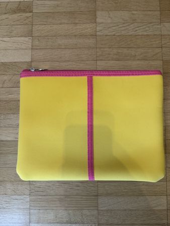 Neceser giallo e rosa neon - perfetta per l'estate!