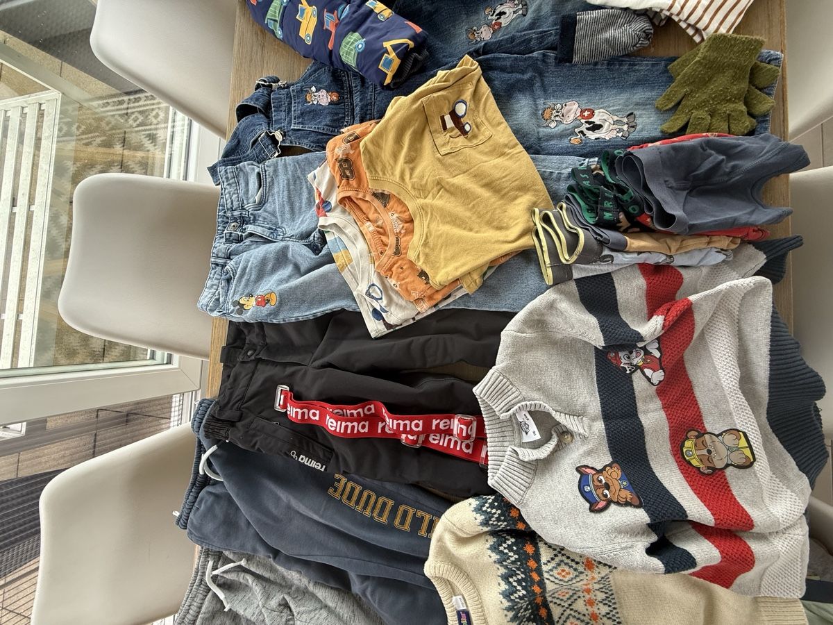 Lotti & Set di vestiti: Kinderkleidung 110-116  – Usato da Schübelbach venduto da Ale_Lia 2