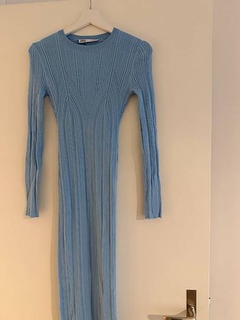 ZARA KNIT DRESS SIZE M!