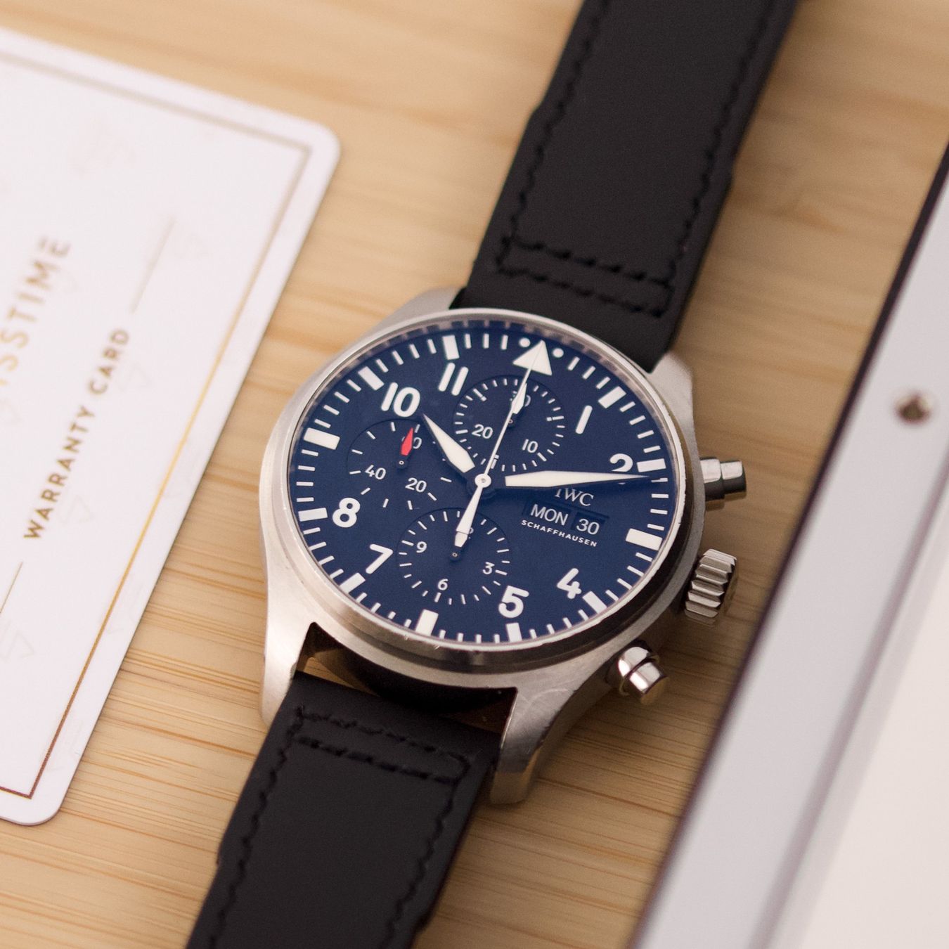 IWC Uhren: IWC Pilot Watch Chronograph /IW377709/ 2018/ Full Set – Gebraucht aus Luzern von PrimeSwissTime 7